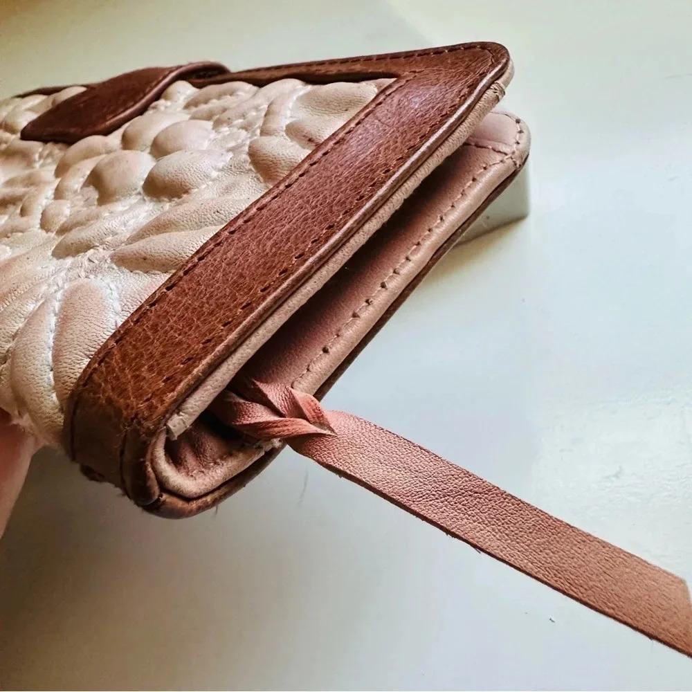 NWOT Sundance Anabaglish Leather Large Wallet - Picture 6 of 6